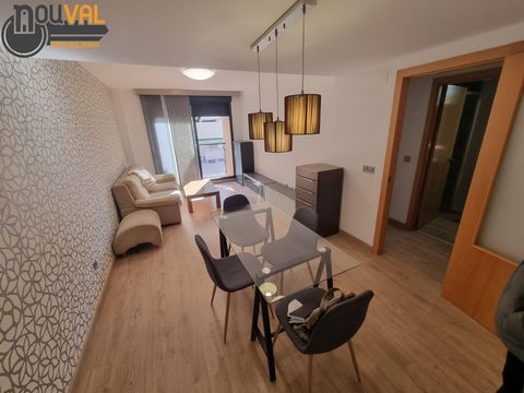 We present this cozy house for sale located in the charming town of Mislata, a space that combines comfort and style in its 76 square meters of surface. Designed with modern living in mind, this property features two spacious bedrooms and a full bath...