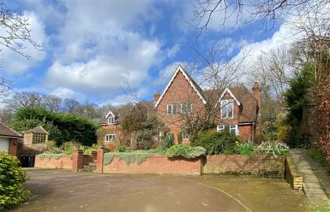 LOCATION, LOCATION, LOCATION. It has always been said that when buying a property, location is key. That is certainly the case with Oak Heights. The location and setting in large gardens is just perfect. The house is set centrally on its plot surroun...