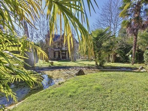 In Bagnères de Bigorre, this charming mansion opens its doors of 211 m², composed of a large living/dining room, a fitted kitchen, five bedrooms, two bathrooms, a games room, an office and a garage on a magnificent fenced wooded park, 2,200 m², with ...