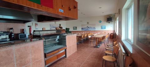 Cafe in Castanheira furnished and equipped.