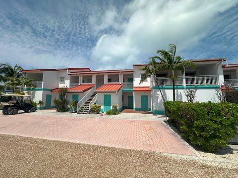 Unit 19D at Bimini Cove Resort & Marina is a 2-bedroom with a loft, offering stunning views of the marina and the ocean. This fixer-upper presents an ideal opportunity for either a family getaway or as a vacation rental property. Situated just 50 nau...