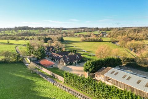 Ce magnifique domaine sportif se trouve dans une vallée isolée entre Beckington et Oldford, près de Frome dans le Somerset. Cette propriété exceptionnelle, qui fait partie du domaine de Dairy House, s’intègre parfaitement dans son environnement natur...