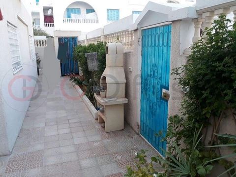 Magnificent 5.5-room apartment, ideally located in the town of Mourouj, in a very quiet residential area sheltered from any noise pollution and close to all amenities (city center, shops, schools, highway). This property is located in a quiet, welcom...