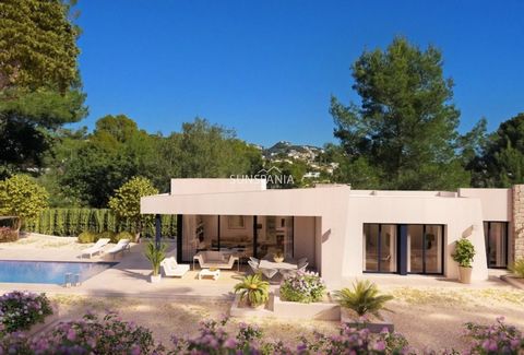 EXCLUSIVE VILLA INTEGRATED IN NATURE E It is located surrounded by nature and located in a strategic place, very close to the Baladrar, Advocat and Fustera coves and just 10 minutes from Calpe and Moraira. A promotion in which each chalet has been de...