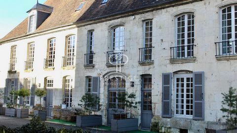 Full of character and charm and beautifully presented, this bright and spacious 6 bedroom manor house is located right in the historic centre of Mortagne au Perche, which has a vibrant Saturday market and a good share of cafes, restaurants and excell...