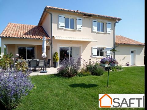 Located in a peaceful hamlet of Saint-Martin-L'ars, this splendid, spacious, and luminous house offers approximately 141 m² of comfortable living space. Built in 2008 on a fenced and verdant plot of about 1029 m², this property enjoys complete privac...