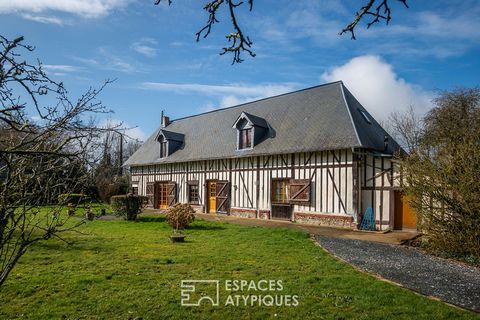 Character house of about 210m2 with outbuildings, on a plot of 3500m2 in a privileged environment 5 minutes from Beuzeville and 2 hours from Paris. Entering a pretty park, you discover the main house which offers an entrance, a pleasant living room w...