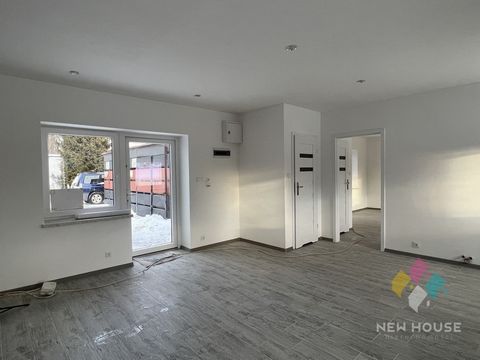 A commercial and service building consisting of 2-3 premises with independent entrances from the outside. An ideal place to run a business. Watch the VIRTUAL TOUR (if you don't see the link, contact the intermediary). LOCATION: The building is locate...