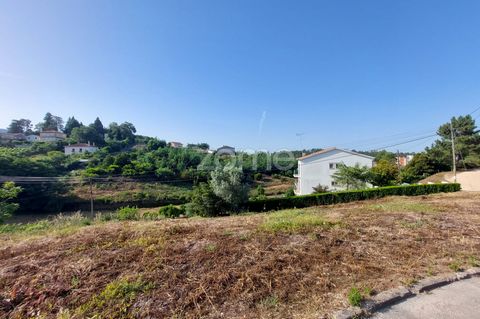 Identificação do imóvel: ZMPT565933 Plot on which to build the villa of a lifetime. It has all the necessary infrastructures next to the land and allows you to build a basement and two more floors. This plot is located in Luso, a spa town at the foot...