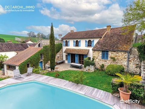 D.C. ARCHI_IMMO_IDF Prestige YVELINES / NEAR MAULE / HEART OF THE VILLAGE / MAGNIFICENT 19TH CENTURY FARMHOUSE / LAND 2800 M² / MAIN HOUSE 275 m2 / 9 ROOMS / 6 BEDROOMS / LIVING ROOM 45M² / FIREPLACE / LARGE HEATED POOL / STREET GARDEN / SOUTH FACING...