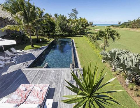 Gadait International präsentiert eine einzigartige Immobilie in einem der prestigeträchtigsten Anwesen auf Mauritius. Diese renovierte 589 m² große Villa vereint Modernität und Raffinesse und bietet helle Räume und einen spektakulären Panoramablick, ...