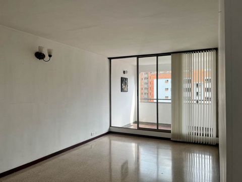 Apartamento en Venta en Patio Bonito, excelente ubicación, en uno de los barrios mas cotizados por su tradición, ubicación, tranquilidad y buenos vecinos. Aprovecha esta oportunidad de inversión para renovar a tu gusto la que puede ser tu casa propia...