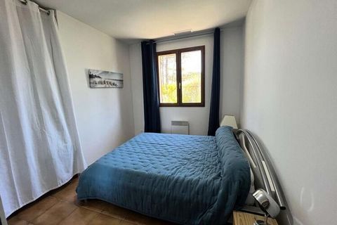 Diese angenehme, komplett renovierte Villa erstreckt sich �ber 130 m² und ist ideal f�r bis zu 8 Personen. Es verf�gt �ber drei Schlafzimmer, darunter eines mit einem 140-cm-Bett und Kleiderschrank und ein weiteres mit vier 90-cm-Etagenbetten und ein...