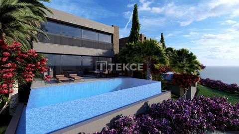 Villa's met Vrij Uitzicht in Girne Noord-Cyprus Girne is een populaire stad in Noord-Cyprus. Met 88 kwaliteitshotels en 5 internationale universiteiten is Girne een paradijs voor buitenlandse investeerders. Bahçeli is een kustplaats in Girne. Hier zi...