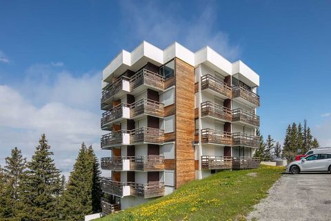 Diese ferienwohnung in Chamrousse mit 1 Schlafzimmer und hat eine Kapazität für 4 personen. Unterkunft Unterkunft hat 45 m² befindet sichgemütlich und sonnige, Die Unterkunft befindet sich in der Nähe von direkt am skigebiet, mit Blick auf die Berge ...