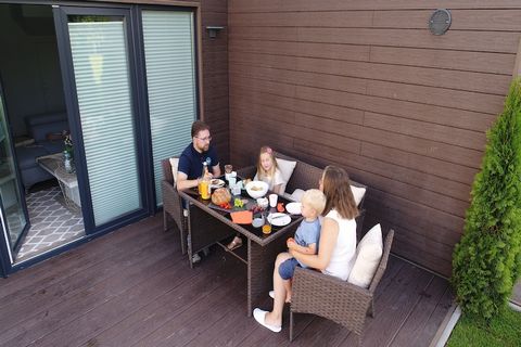 Nieuwe, moderne vakantiehuizen direct aan de Oostzee voor een perfecte ontsnapping aan de dagelijkse stress met zon, strand en zee. Of u nu met het gezin, in groep of met z’n tweeën bent: geniet van het goede gevoel welkom te zijn! De badplaats Damp ...