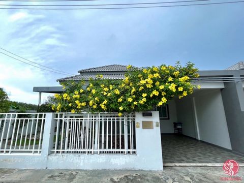 Beautiful 2-Bedroom House for Sale in the Heart of the City in Khok Kloi, Phangnga, near the main road, convenient to travel to, near a source of convenience in life, whether restaurants or large retail stores Less than 10 minutes to Natai Beach. The...