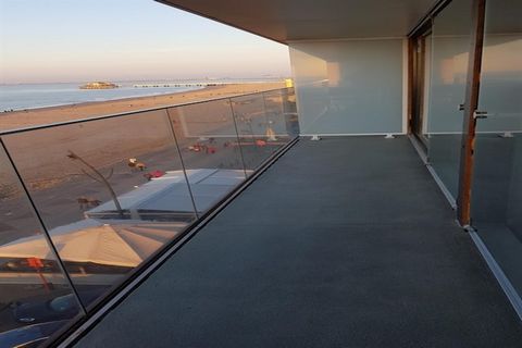 Diese sehr schöne 1-Zimmer-Wohnung direkt am Meer bietet sowohl vom Wohnzimmer als auch vom Schlafzimmer aus einen atemberaubenden Meerblick und ist damit der perfekte Rückzugsort für alle, die gerne vom Meeresrauschen geweckt werden. Diese Wohnung i...