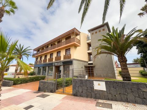 Descubre tu refugio ideal en el corazón del Distrito Botánico, en el Puerto de la Cruz, Tenerife! Este exclusivo apartamento, ubicado en un edificio de tan solo 6 viviendas, ofrece la combinación perfecta de lujo, tranquilidad y confort. Con una ubic...