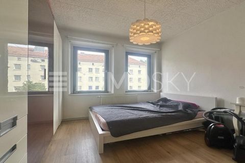 Profitables Investment: 3-Zimmer-Wohnung am Gibitzenhof Willkommen in Ihrem neuen Zuhause! Diese exklusive 3-Zimmer-Wohnung befindet sich in einem liebevoll restaurierten, denkmalgeschützten Gebäude im begehrten Stadtteil Gibitzenhof. Hier erleben Si...