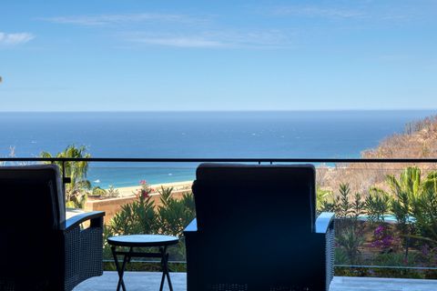 This fully furnished 2BD 2BA condo overlooks Sunset Beach and Quivira with endless views of the Pacific Ocean. Cabo Peninsula Residences is a luxury residential community located close to the best that Cabo has to offer including pristine beaches wor...