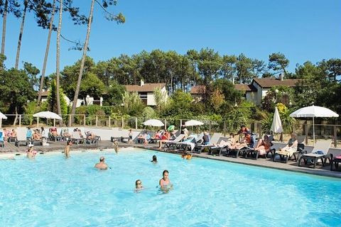 In Seignosse-Océan in den Landes gelegen, empfängt Sie die Residence Domaine de L'Agréou in einem großen bewaldeten Park am Rande des Ozeans für einen Aufenthalt mit Freunden oder der Familie, der Entspannung und Freizeit verbindet. Nur 300 m vom Mee...