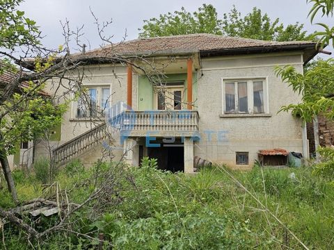 Top Estate Real Estate offers you a house with a large yard in Sofia. Dolna Oryahovitsa. The house consists of three rooms and a corridor, located on a spacious stone basement, and next door is an adjoining residential building, consisting of two roo...