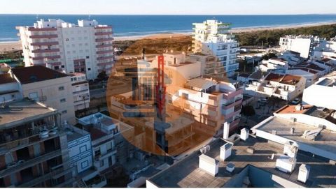 Duplex Apartment - TO + 3 under construction for sale in Monte Gordo, 200m from the beach. DUPLEX WITH TOTAL GROSS AREA OF 101.32 1ST LEVEL LIVING ROOM AND KITCHEN OPEN SPACE 1 BATHROOM 1 BEDROOM 2 BALCONY, ONE OF 5.72m² FACING WEST AND THE OTHER OF ...