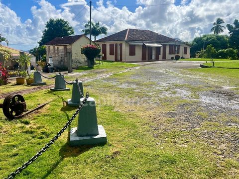 À vendre SAINTE-MARIE (972): Élégante demeure du XXème siècle avec vue sur la mer