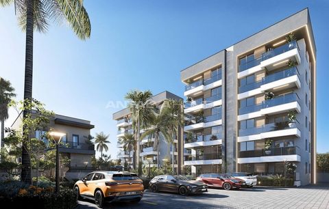 Appartement met 2 Slaapkamers in een Wooncomplex Nabij de Luchthaven in Altintas Het ... is gelegen in een gerenommeerde nieuwbouwwijk: Aksu, Altintas. Altintas is het nieuwe favoriete wooncentrum van Antalya, waar het aantal uitgebreide woningbouwpr...