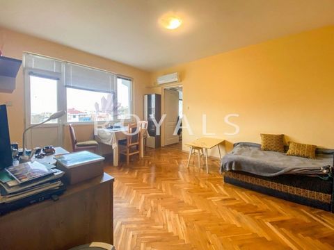 Royals Agency presents to your attention an apartment consisting of three rooms. The property has the following layout: Corridor, living room, large bedroom, balcony and bathroom with toilet. The apartment is located on the fifth floor, with perfectl...