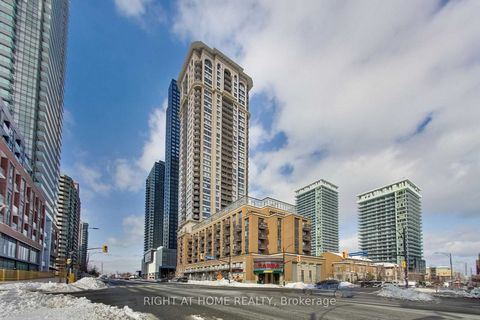 Welcome to the prestigious Chicago Condos built by Daniels. This bright, spacious unit offers modern living in the vibrant Square One district. Open-concept living space with modern kitchen with granite countertops & stainless steel appliances. Spaci...