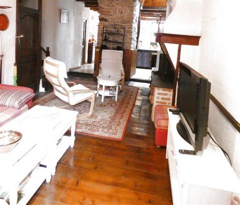 In the heart of Fontiers Cabardès, this house will be perfect for a first purchase, or a second home. Built in 1604 and full of character (exposed stones/beams and half-timbering). Comprising on the ground floor, kitchen/dining room and lounge with o...