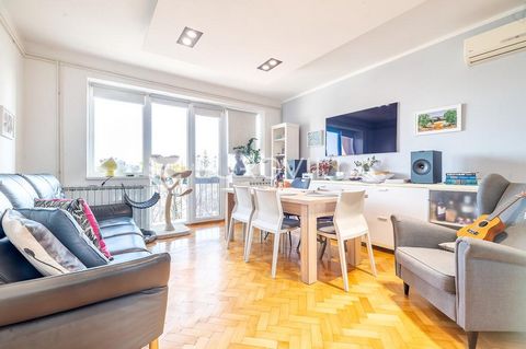 Folnegovićevo naselje, functional two bedroom apartment on the fifth floor of a well-maintained residential building. It consists of an entrance hall, living room, kitchen, bedroom, children's room, bathroom and two loggias. The loggias were closed i...
