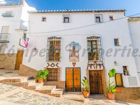 Property in Archez. 7 bedrooms, 9 bathrooms, and a courtyard/patio