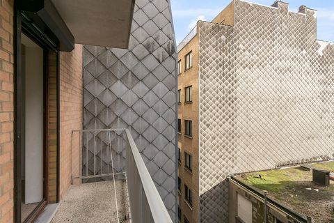 Diese Wohnung im 4. Stock liegt zentral am Deich in Blankenberge und bietet eine erstklassige Lage für einen perfekten Urlaub. Nur einen kurzen Spaziergang vom Stadtzentrum entfernt haben Gäste einfachen Zugang zu einer Vielzahl von Geschäften, Resta...