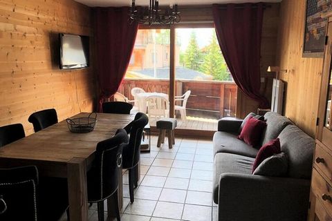 Luxuswohnung von 43m² in neuem Chalet. Sehr nette Dienstleistungen. Befindet sich oben am Bahnhof. REF PLAN STATION G/H/3 Beschreibung : Wohnzimmer: 1 160 cm großes Schlafsofa/TV Schlafzimmer: 1 Doppelbett mit 140er Matratze Mountain Corner: 2 Etagen...