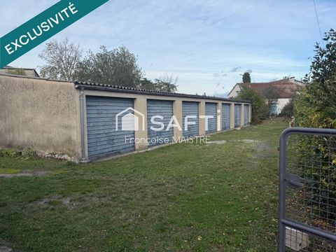 Ensemble de 7 garages