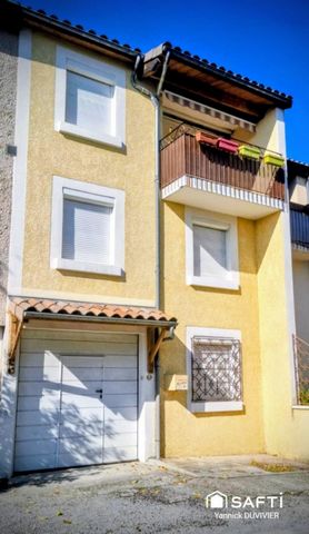 Maison de ville atypique avec balcon et terrasse