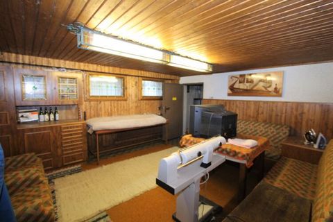 This detached and authentically Austrian holiday home for a maximum of 10 people is located in Innerkrems in Carinthia. It is in a quiet and sunny location and is located directly on the ski slopes and a short distance from the town center of Innerkr...