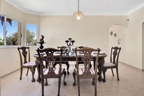 This beautiful house is located in Santiago del Teide and offers a garden, its own outdoor swimming pool that is open all year round, and a fantastic sea view. It is ideal for sunny holidays with family or friends. The pleasant accommodation is 24 km...