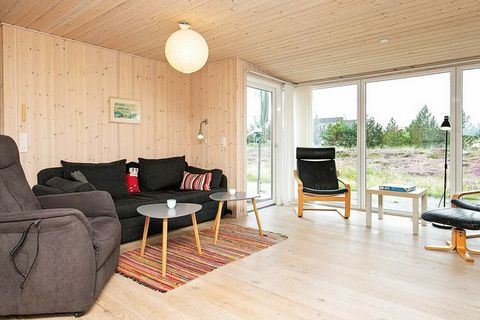 Holiday home centrally located in Vorupør with short walking distance to both town and beach. The house is tastefully and cosily furnished. There is a kitchen with i.a. dishwasher, refrigerator with freezer, coffee machine m.m. Two good bedrooms with...