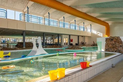 Feriecenter Søndervig & # 8212; un mar de posibilidades para toda la familia Playas y dunas hasta donde alcanza la vista. LEGOLAND, el zoológico de Givskud y más están cerca. El complejo tiene su propio parque acuático subtropical, piscina para bebés...