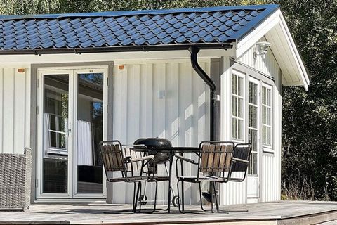 If you want to experience Sweden's beautiful forest and lake landscape, then this cabin is for you. With a large, lovely terrace overlooking the forest plot, you have the perfect place to spend the summer evenings. The cabin is newly renovated and fr...