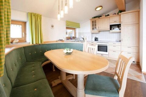 Spacious and well-equipped chalet with four apartments with parquet or tiled floors and balcony, in a wonderful south-facing position with panoramic views of the Reichenspitze (1,600 m above sea level). In the middle of the Hohe Tauern National Park,...