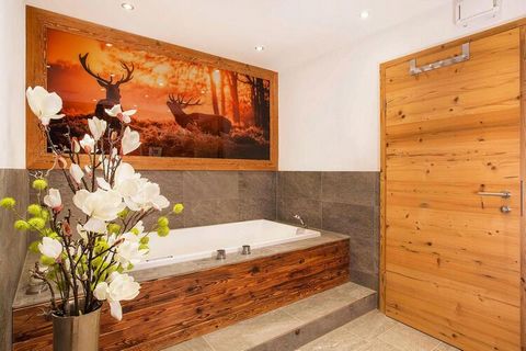 Luxury chalet with spectacular views of the Hohe Tauern mountains. It is located above Königsleiten and is guaranteed to impress you with its exclusive furnishings. The mixture of rustic mountain hut cosiness, modern design and hand-picked decorative...