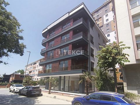 Tienda llave en mano junto a un lago en Estambul Kucukcekmece en venta Küçükçekmece es uno de los centros de inversión en Estambul que vienen con una gran cantidad de beneficios. Con los proyectos de nueva construcción y una ubicación ventajosa con f...
