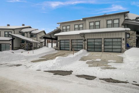 Welcome to your piece of paradise! Located just minutes from the New Mayflower Ski Resort at Deer Valley and the picturesque Jordanelle reservoir, this tranquil getaway is the ultimate dream home for outdoor enthusiasts. Nestled on the south side of ...