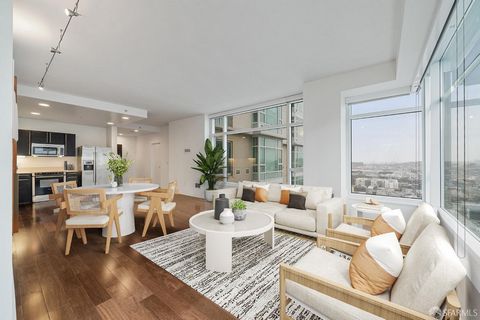 Experience luxury living at its finest in this 3BR/2BA corner condo perched on a high floor w/ southern views. This unit offers an open layout, merging the living & dining area into a space perfect for entertaining. The chef's kitchen, featuring quar...
