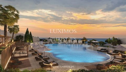 CHARACTERISTICS: Area: 120 m2 | 1 292 sq ft Building Area: 120 m2 | 1 292 sq ft Bedrooms: 2 Bathrooms: 1 Energy efficiency: B- Internationally awarded, LUXIMOS Christie's presents more than 1,200 properties for sale in Portugal, offering an exce...